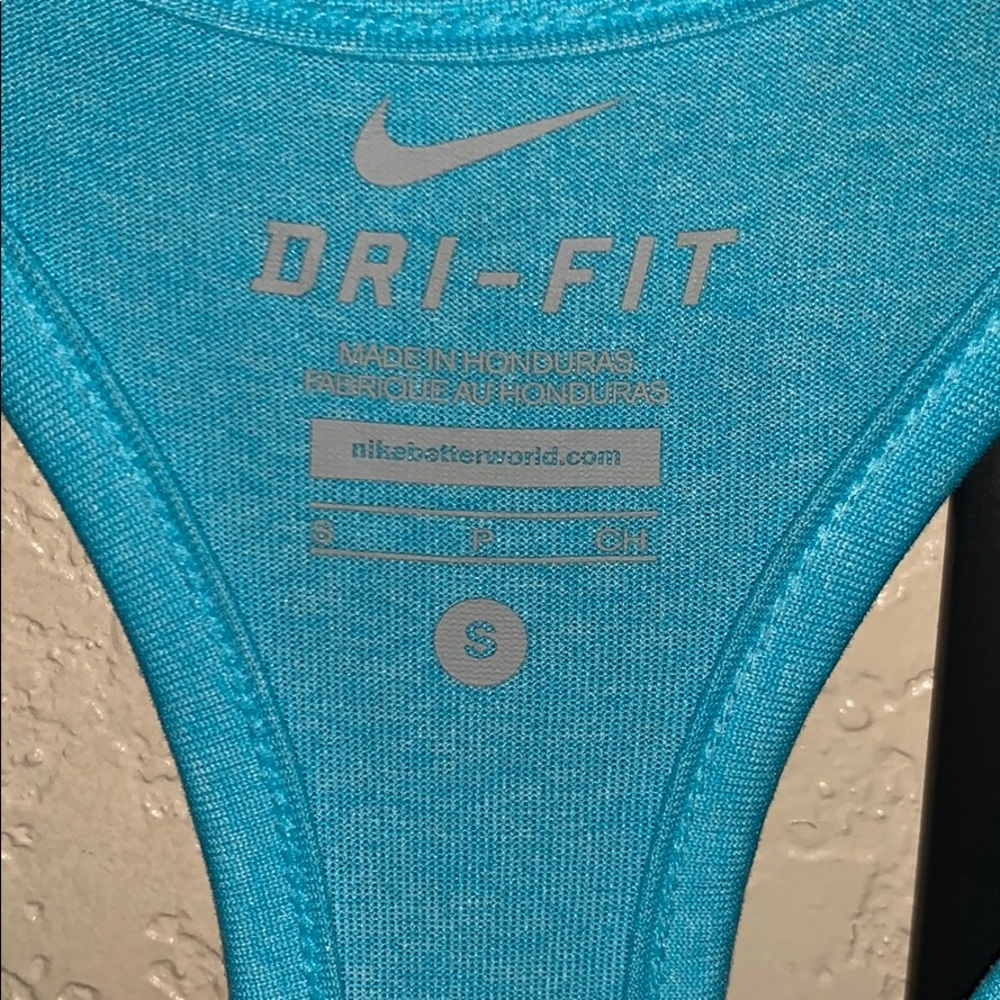 Nike Racerback Dri-Fit Tank Size Small - Picture 3 of 3